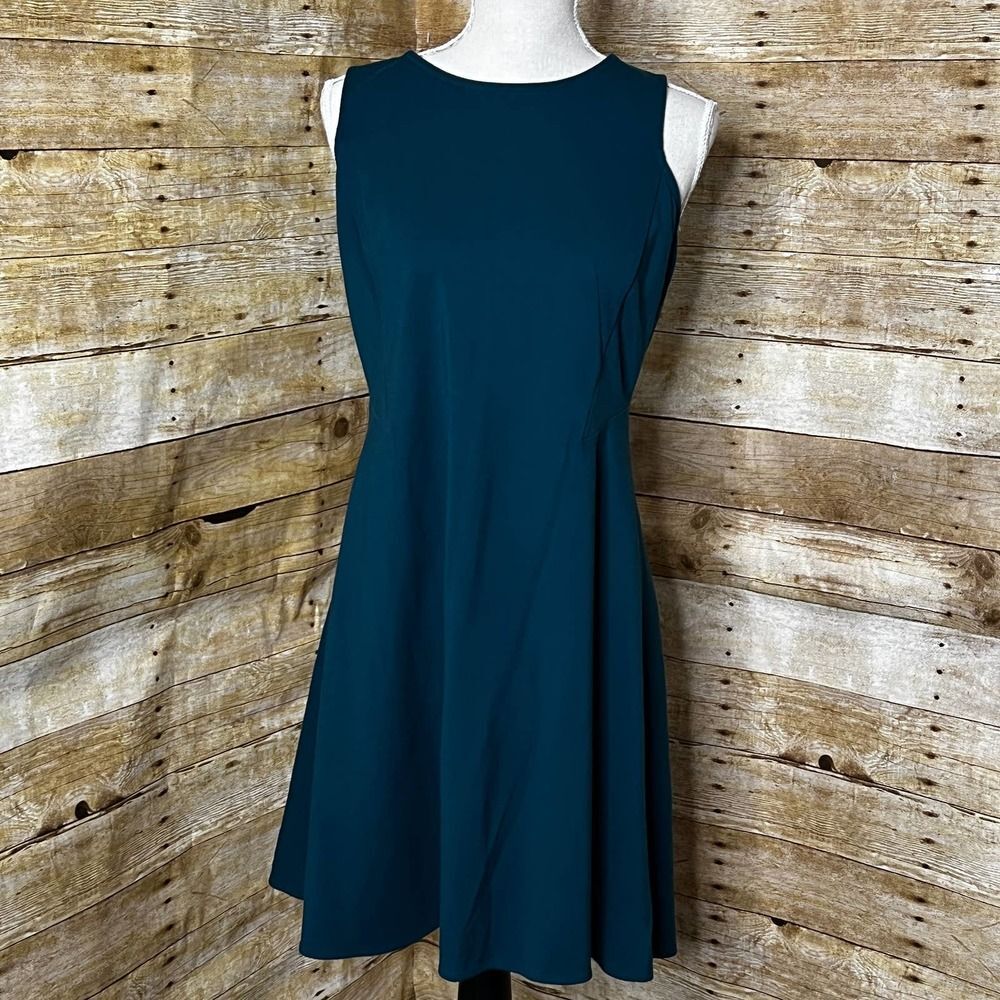 TORRID FIT & FLARE SCOOP NECK SLEEVELESS CASUAL CLASSIC DRESS WOMEN'S SIZE 12